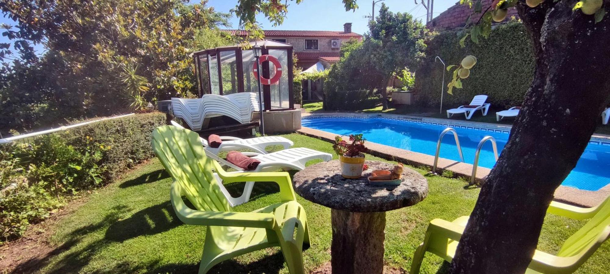 Casa Rural Os Carballos ポンテベドラ エクステリア 写真