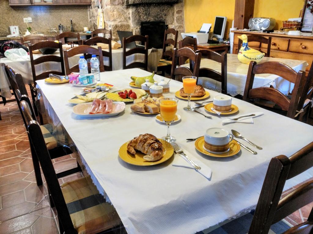 Casa Rural Os Carballos ポンテベドラ エクステリア 写真