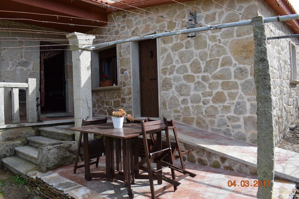 Casa Rural Os Carballos ポンテベドラ エクステリア 写真